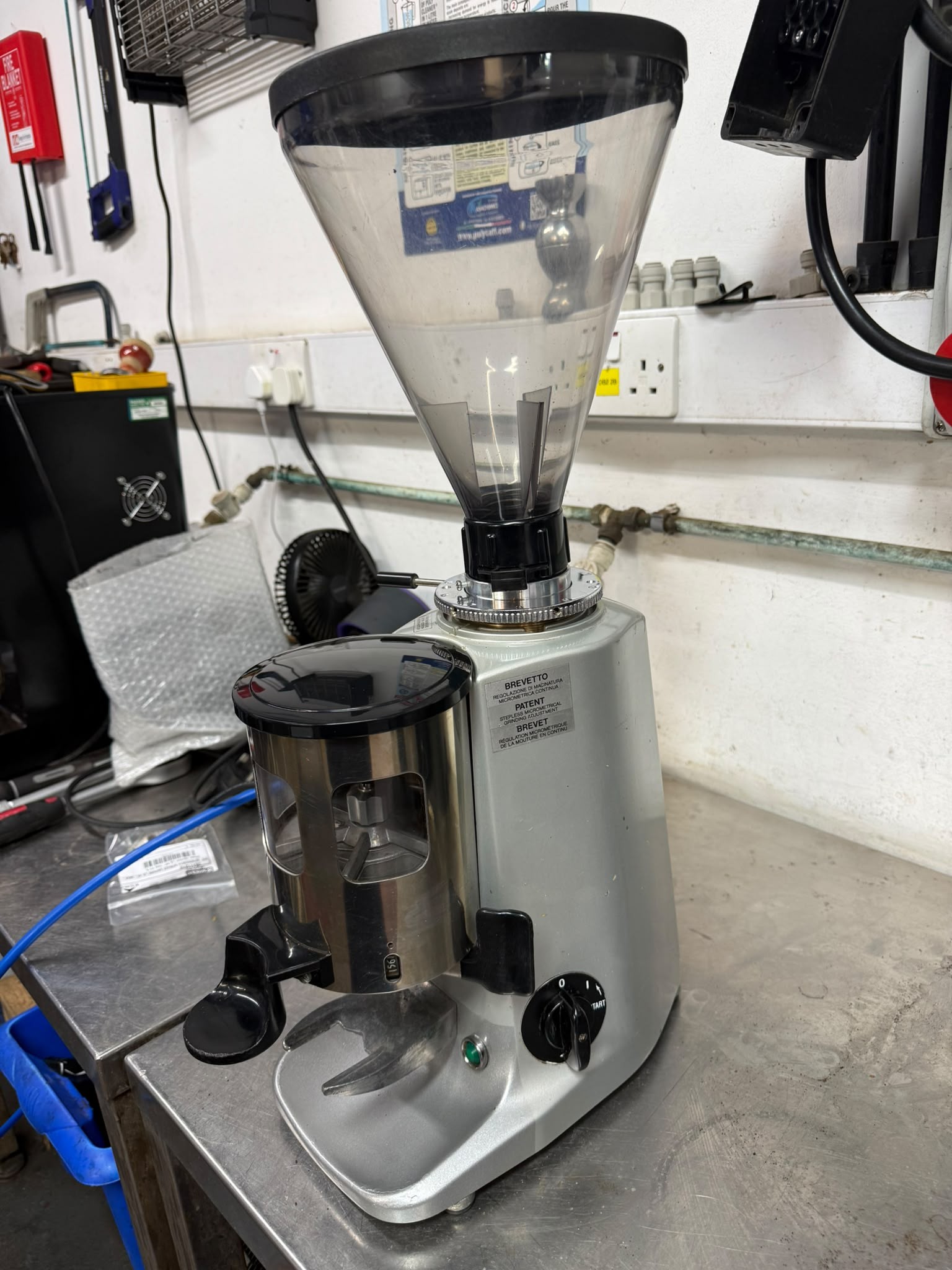 Mazzer Luigi Super Jolly Coffee Grinder Doser fitted with new Burrs (pre-used) - Image 4