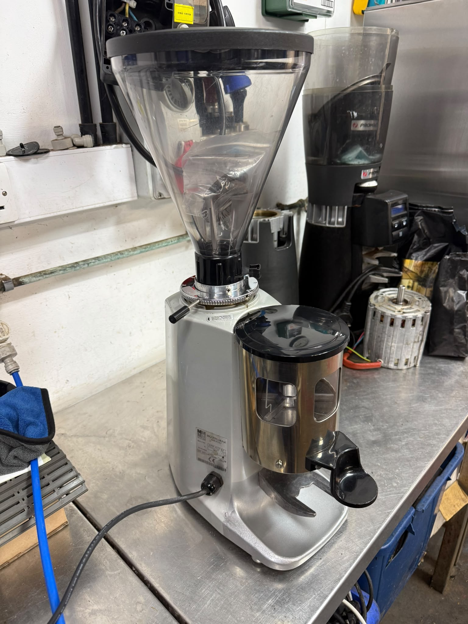 Mazzer Luigi Super Jolly Coffee Grinder Doser fitted with new Burrs (pre-used) - Image 3